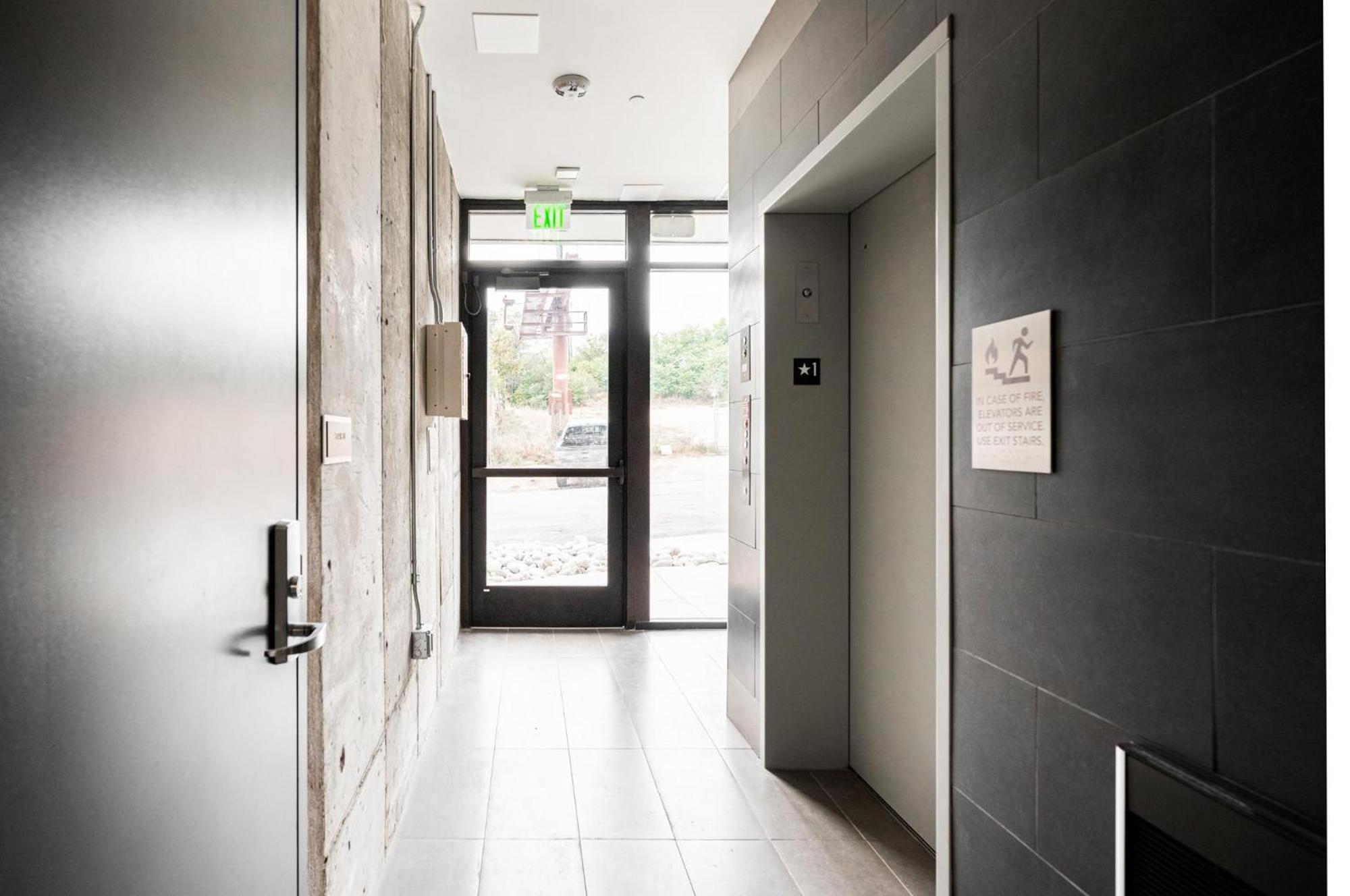 Gameday Oasis - Private Balcony - Jefferson Park - Tesoro Villa DEN Exterior foto